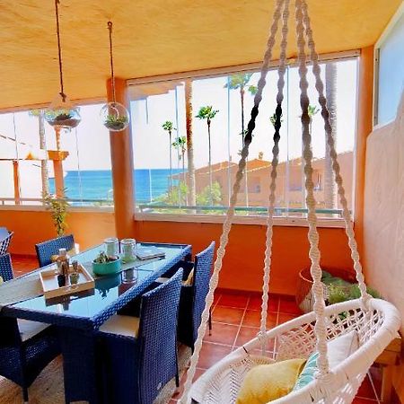 Appartement Ikram Front Beach Bermuda Beach à Estepona Extérieur photo